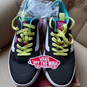 Vans Ultrarange Exo Black/ Multi Wms 8.5 Men 7